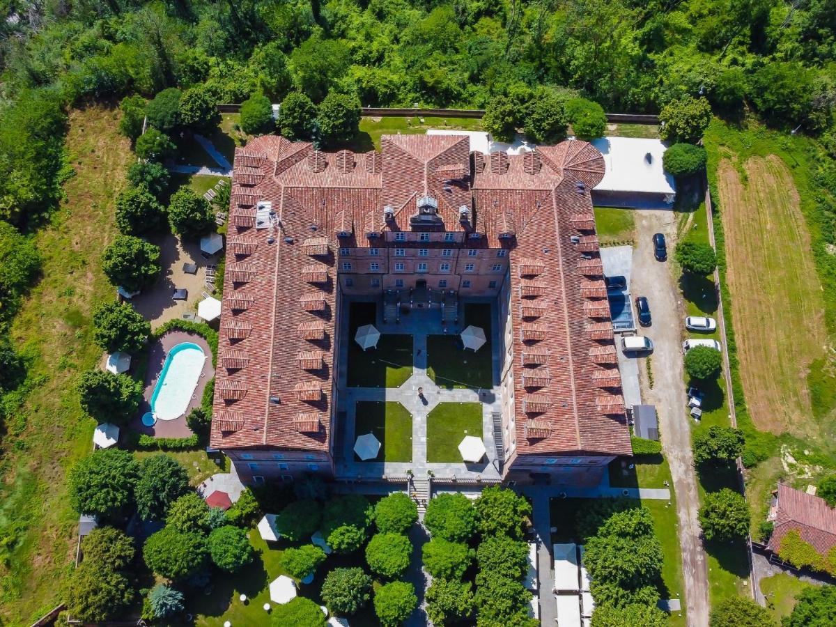 Montaldo Castle & Resort Montaldo Torinese Екстер'єр фото