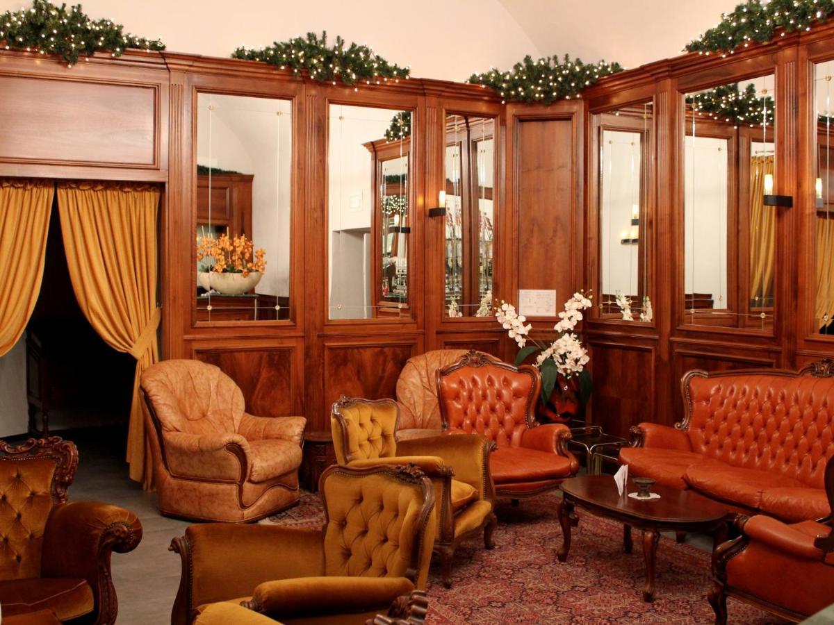 Montaldo Castle & Resort Montaldo Torinese Екстер'єр фото