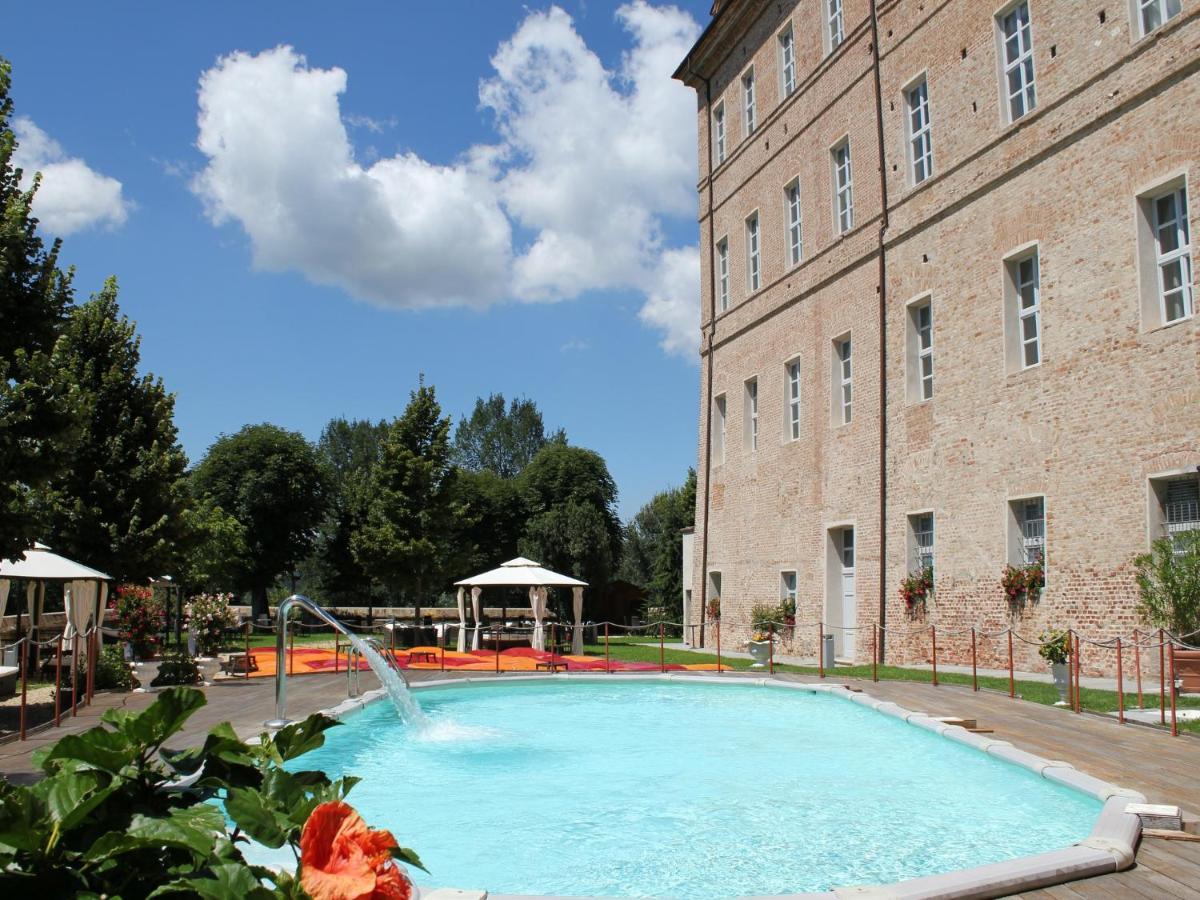 Montaldo Castle & Resort Montaldo Torinese Екстер'єр фото