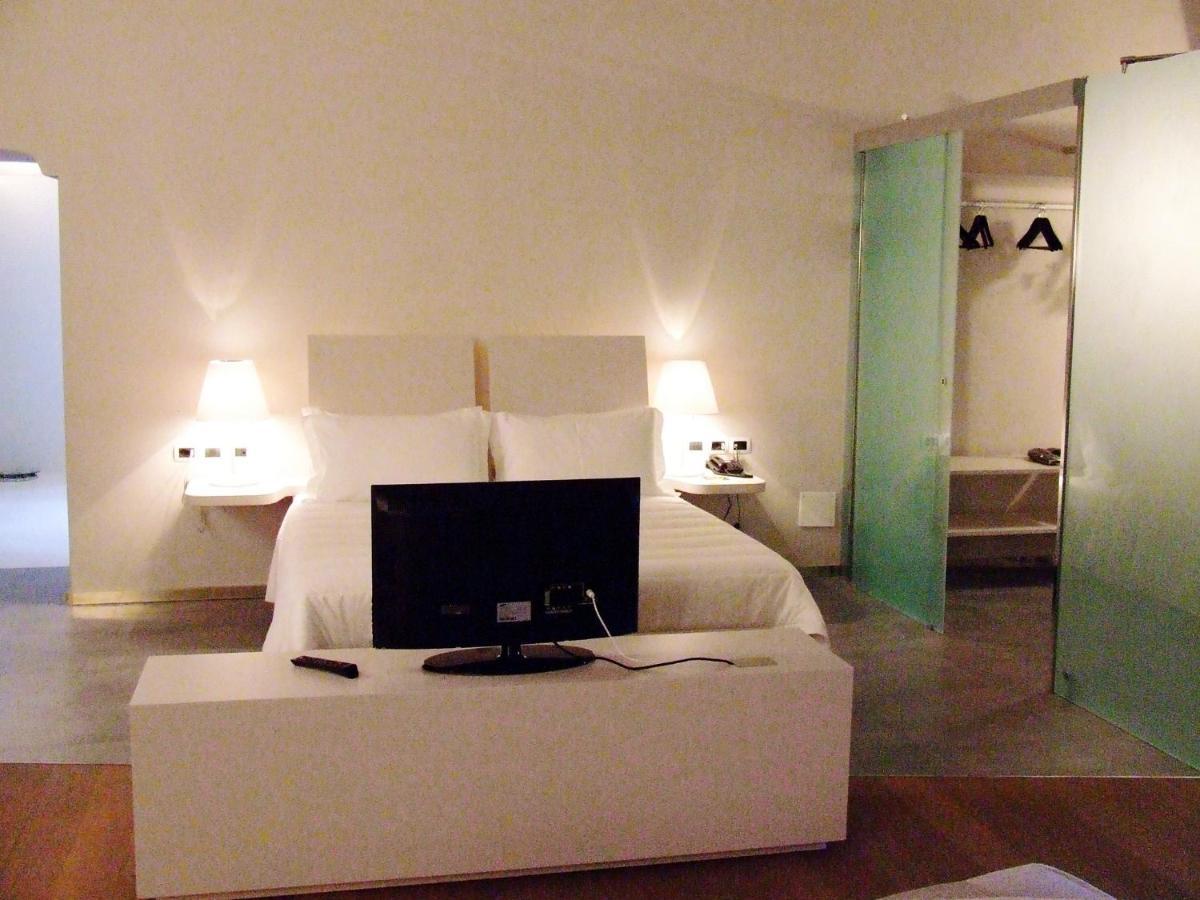 Montaldo Castle & Resort Montaldo Torinese Екстер'єр фото