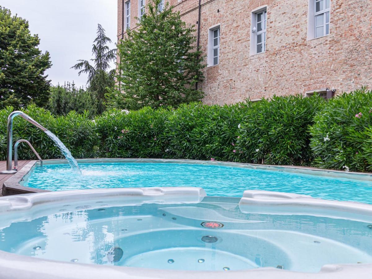 Montaldo Castle & Resort Montaldo Torinese Екстер'єр фото